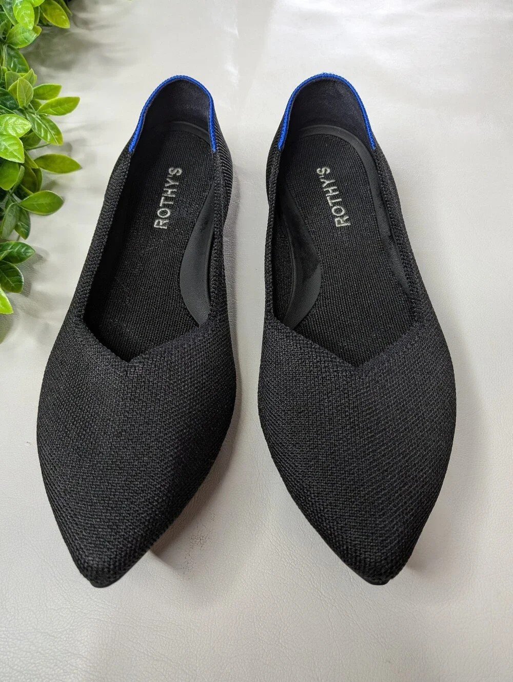 Rothys Pointed Toe Flats Black Size 8.5